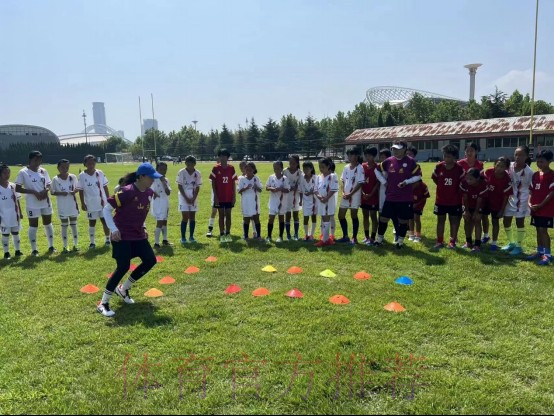 中国足协女足青少年“菁英启航”训练营(山东站)暨山东省足球后备人才“选星计划”开营 中国足协女足青少年“菁英启航”训练营(山东站)暨山东省足球后备人才“选星计划”开营